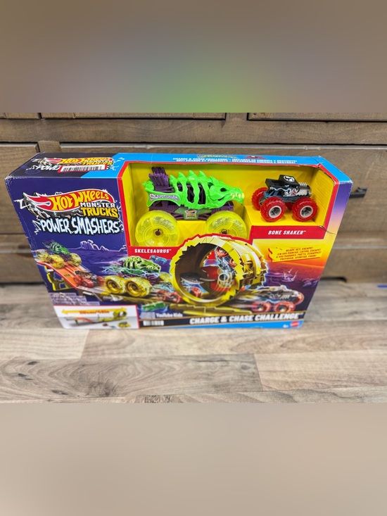 Hot Wheels Other - Hot Wheels Monster Trucks Power Smashers Charge & Chase Challenge Track Set NIB